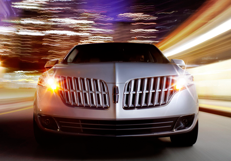 Illustration for article titled 2010 Lincoln MKT: Crossover For The Super-Segmented Masses
